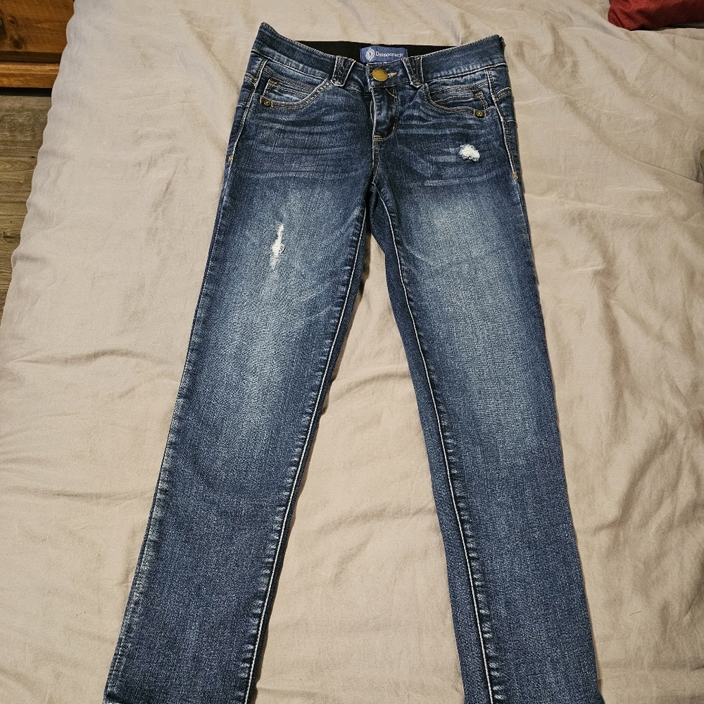 Women's Distressed Jeans